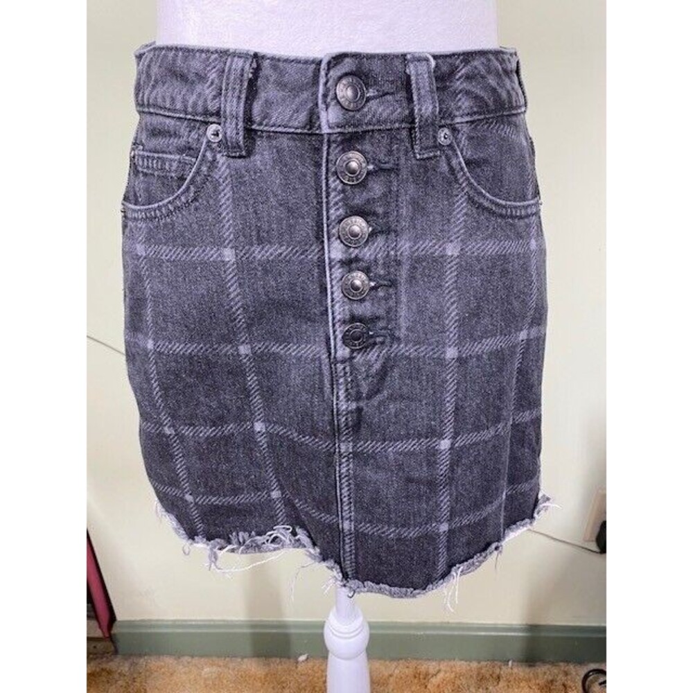 American Eagle Super High Rise Frayed Hem Size 2 Plaid Festival Denim Mini Skirt